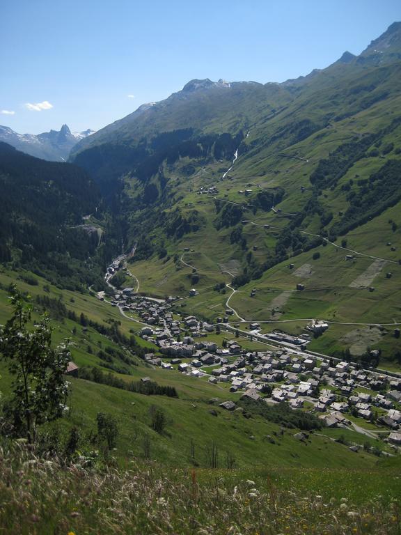 Dachwohnung Unterem Hoereli Vals Exterior foto
