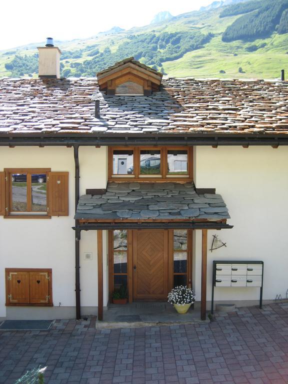 Dachwohnung Unterem Hoereli Vals Exterior foto